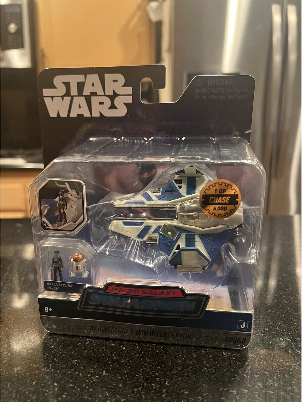 1/5000 Star Wars Micro Galaxy Squadron AAYLA SECURA'S JEDI Interceptor In Hand